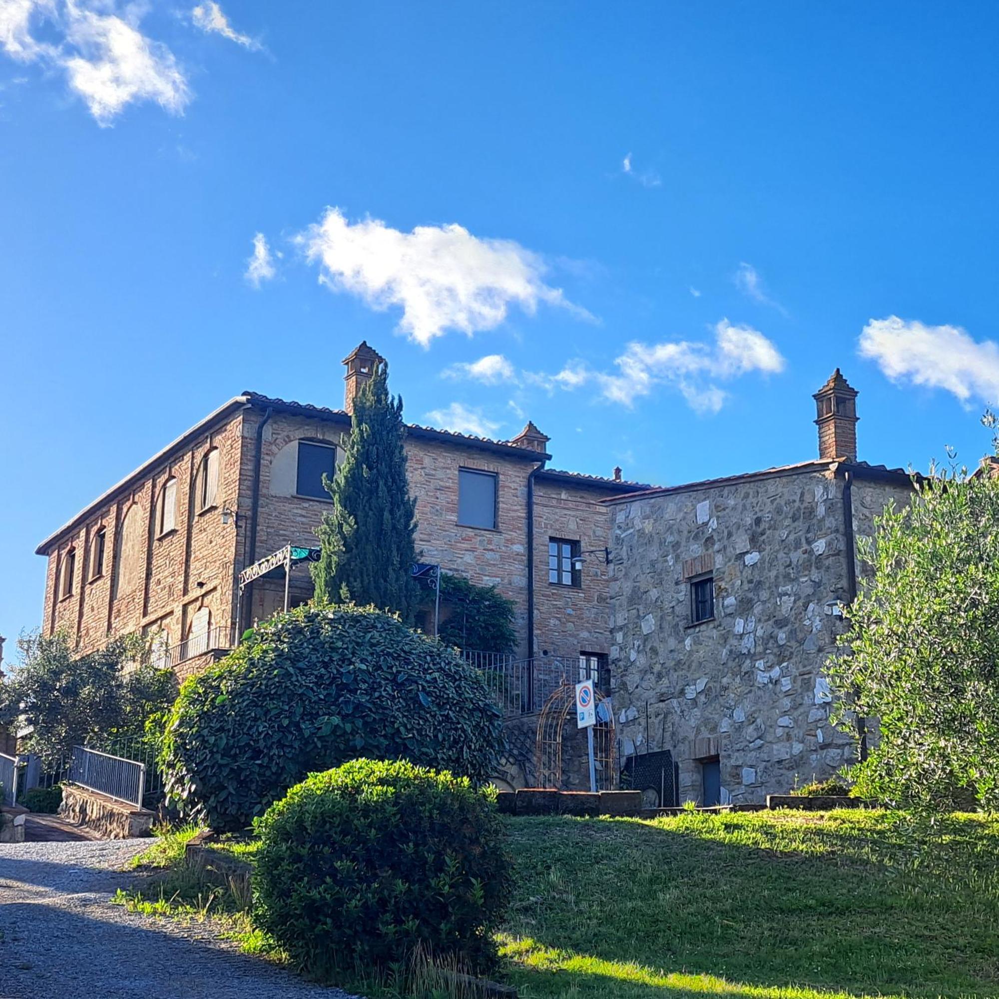 Monaci Apartments Asciano Exterior photo